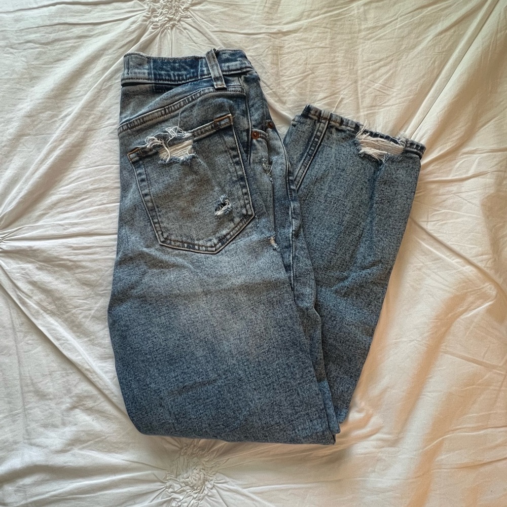 Abercrombie Ankle Straight Ultra High Rise
